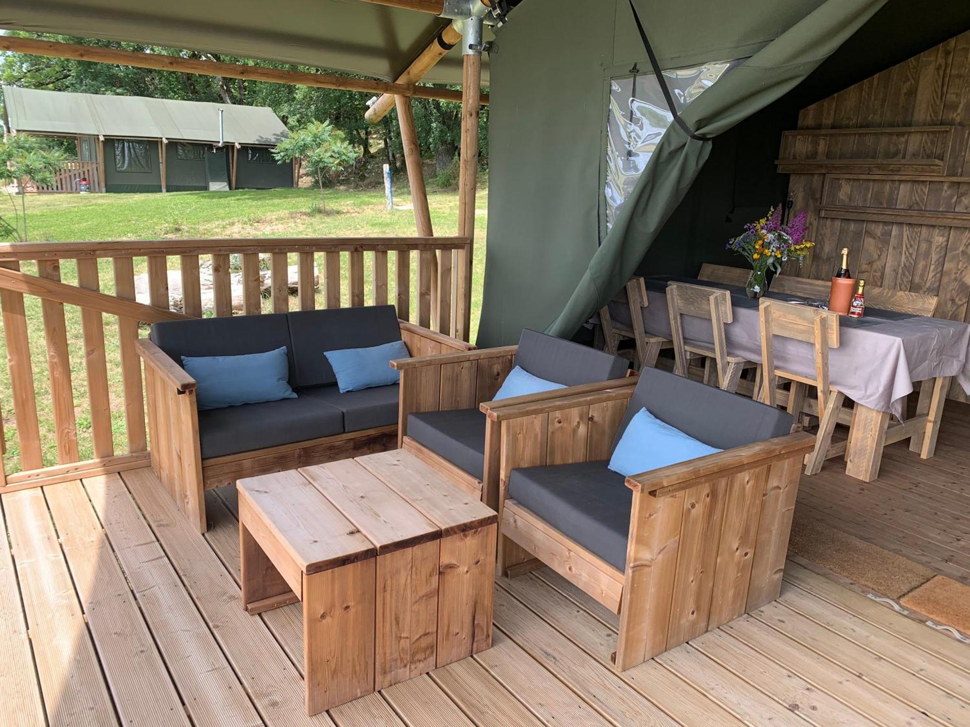 Safari Tent Lodges With A Beautiful View At Lot Sous Toile Montamel Buitenkant foto